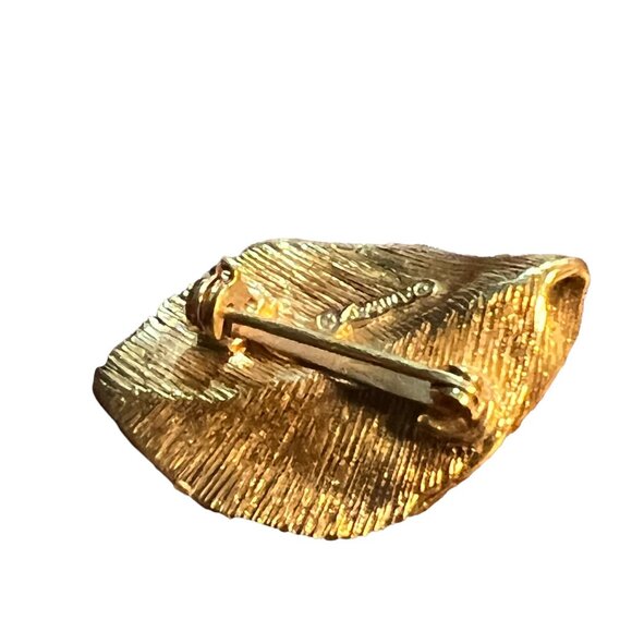 Amway Brooch Gold Tone Textured Double Layered Leaf Pin Signed 1.25" - Picture 2 of 6